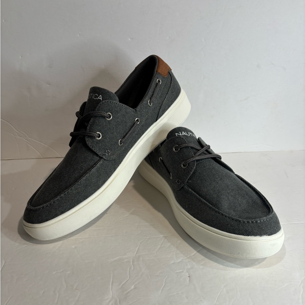 Nautical gray men’s boat shoes